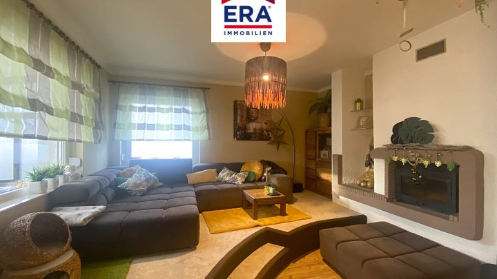 KEINE VERMITTLUNGSGEBÜHREN ! EINFAMILIENHAUS MIT POOL, RUHIGE LAGE, IN FORBACH/FR, NÄHE SB