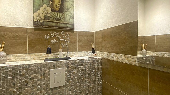 KEINE VERMITTLUNGSGEBÜHREN ! EINFAMILIENHAUS MIT POOL, RUHIGE LAGE, IN FORBACH/FR, NÄHE SB