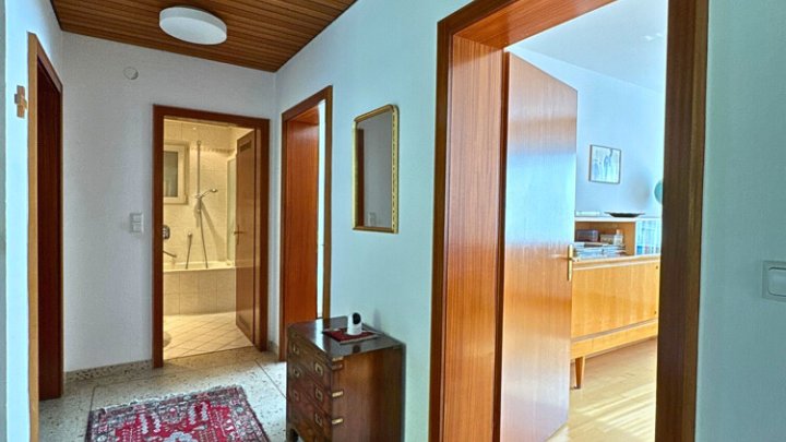 Gepflegtes 2-3 Familienhaus in Ortsmitte von Quierschied