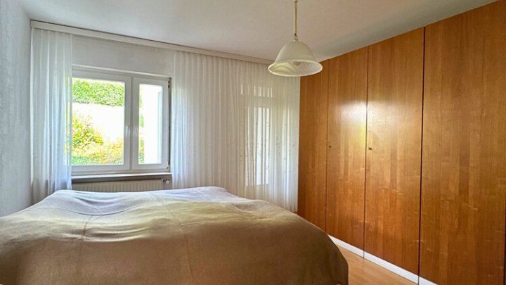 Gepflegtes 2-3 Familienhaus in Ortsmitte von Quierschied