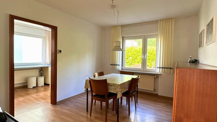 Gepflegtes 2-3 Familienhaus in Ortsmitte von Quierschied