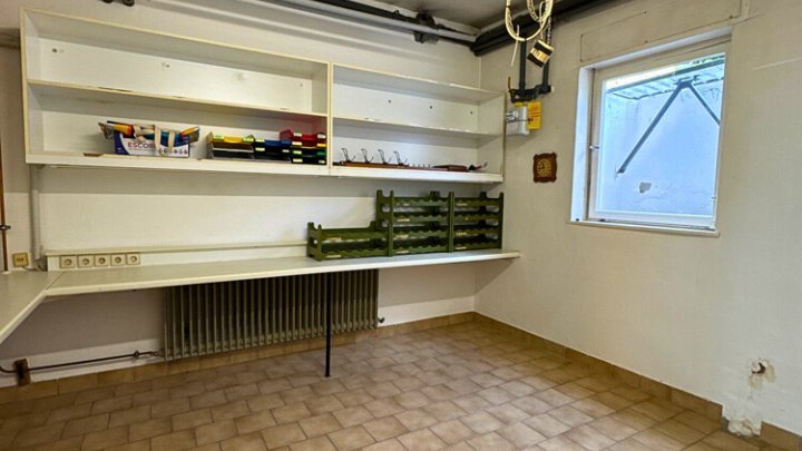 Gepflegtes 2-3 Familienhaus in Ortsmitte von Quierschied