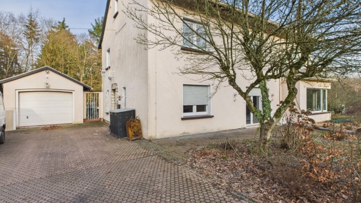 Ihr Rückzugsort im Grünen – mit parkähnlichem Gartenparadies und 1.400 m² Bauland nach § 34 BauGB!