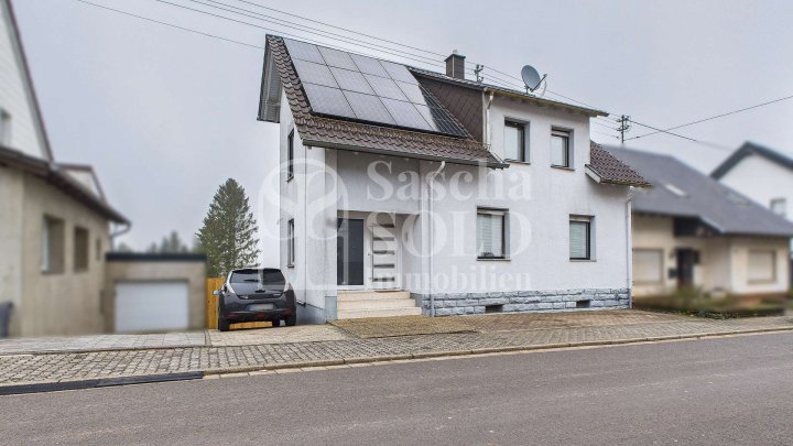 Gepflegtes Einfamilienhaus mit 5 Zimmern und großem Garten in ruhiger Wohnlage von Eppelborn-Humes