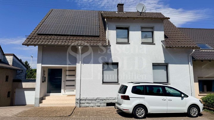 Einfamilienhaus mit 5 Zimmern und großem Garten in ruhiger Wohnlage von Eppelborn-Humes