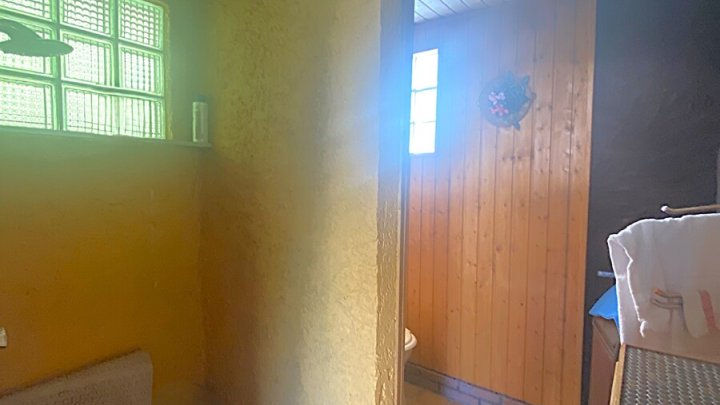 OHNE VERMITTLUNGSGEBÜHREN! FERIENHAUS MIT BOOTSHAUS UND BOOTSSTEG AM STOCKWEIHER/FR