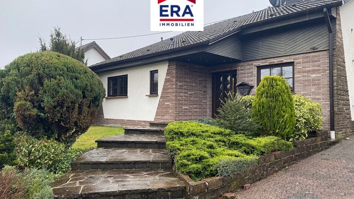 WUNDERSCHÖNER BUNGALOW, RUHIGE LAGE, IN LAUTERBACH/VÖLKLINGEN !