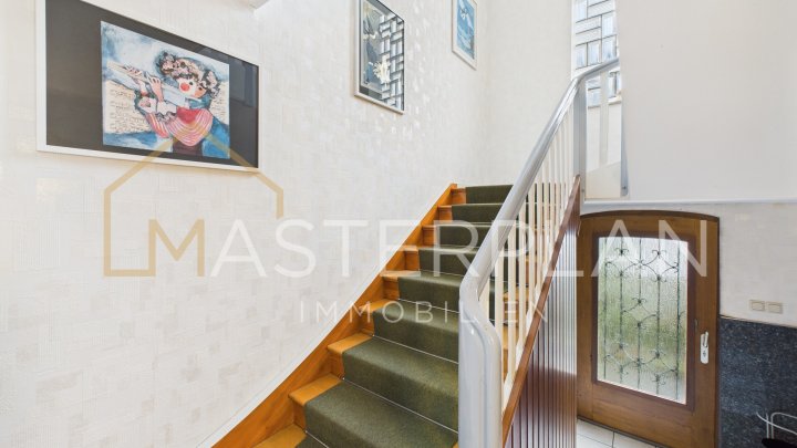 Freistehendes Dreifamilienhaus in ruhiger Lage