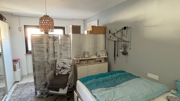 Top-Rendite mit 3 Eigentumswohnungen + 3 Garagen in Güdingen