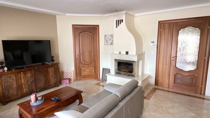 Luxuriöses saniertes 4-FH + Büro in zentraler Lage nahe Saarlouis