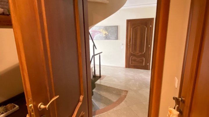 Luxuriöses saniertes 4-FH + Büro in zentraler Lage nahe Saarlouis