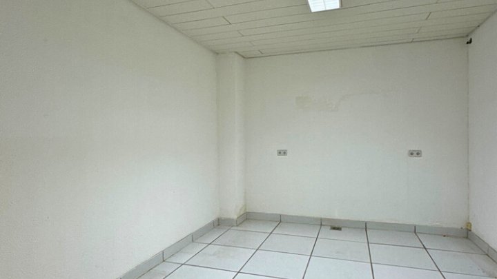 Wohn- und Geschäftshaus, 410m² Gesamtfläche in ruhiger Seitenstraße von Saarbrücken-West