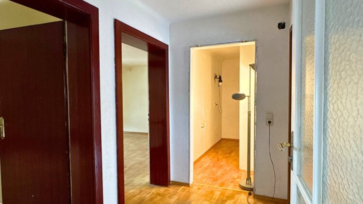 Wohn- und Geschäftshaus, 410m² Gesamtfläche in ruhiger Seitenstraße von Saarbrücken-West