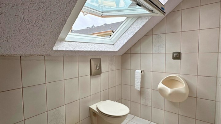 Wohn- und Geschäftshaus, 410m² Gesamtfläche in ruhiger Seitenstraße von Saarbrücken-West