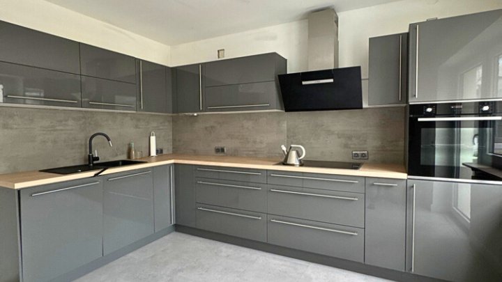 Wohn- und Geschäftshaus, 410m² Gesamtfläche in ruhiger Seitenstraße von Saarbrücken-West