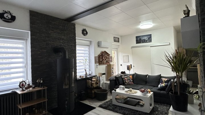 Modernisiertes EFH mit sep. kleiner 1 Zimmer-Bad-Wohnung in Sbr. - Jägersfreude zu verkaufen