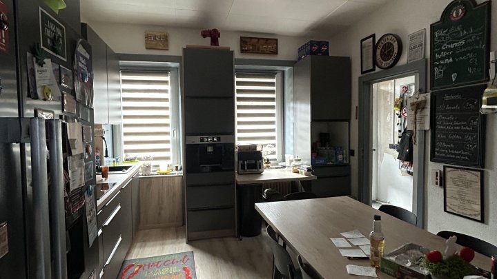 Modernisiertes EFH mit sep. kleiner 1 Zimmer-Bad-Wohnung in Sbr. - Jägersfreude zu verkaufen