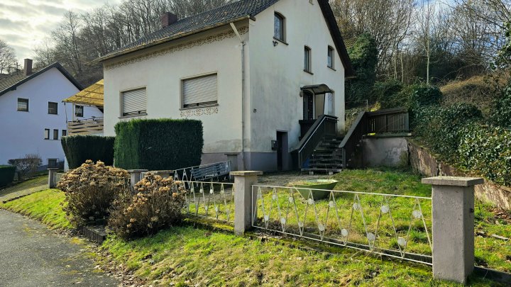 Einfamilienhaus in Schmelz, ggfls. Generationenhaus