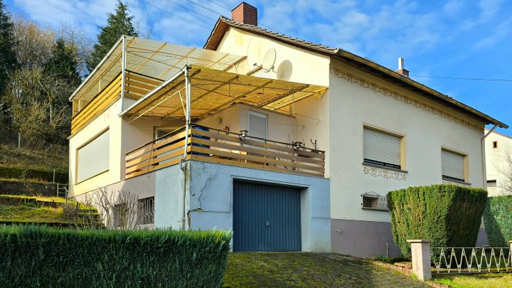 Einfamilienhaus in Schmelz, ggfls. Generationenhaus