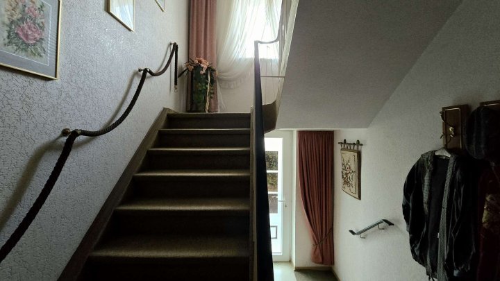 Einfamilienhaus in Schmelz, ggfls. Generationenhaus