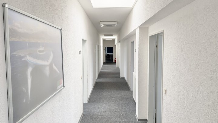 Großflächige Gewerbeimmobilie mit Entwicklungspotenzial-ehemaliger Fachmarkt auf 4.255 m² Grundstück