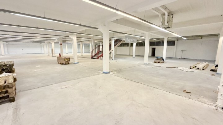 Großflächige Gewerbeimmobilie mit Entwicklungspotenzial-ehemaliger Fachmarkt auf 4.255 m² Grundstück
