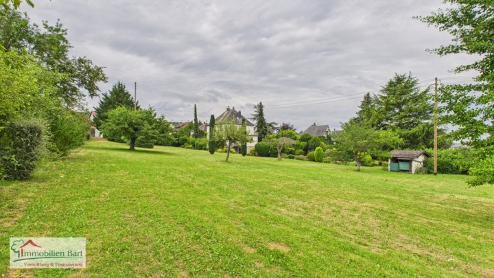 PERL: WOHNHAUS MIT CHARME IN TOP WOHNLAGE!