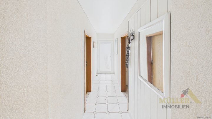 Schickes Einfamilienhaus mit 6 ZKB und Garten zu verkaufen