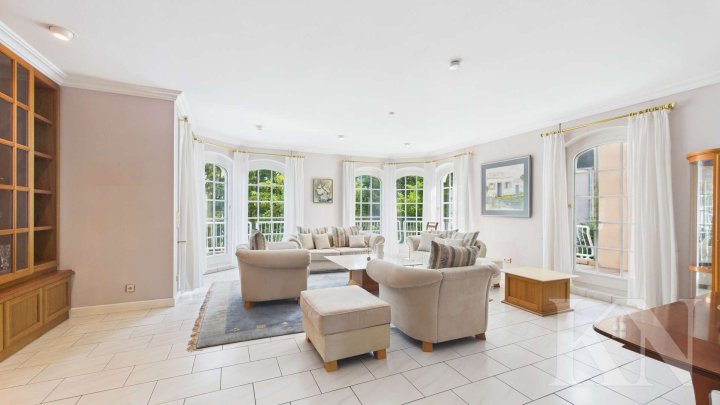 Ihr Wohntraum in Altenkessel – Ein,- bis Dreifamilienhaus mit Potenzial für bis zu 4 Wohneinheiten!