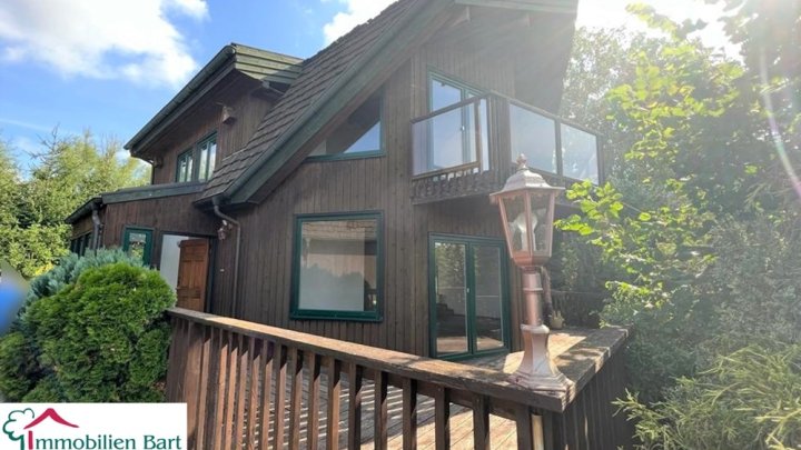 WOHNHAUS + BÜRO + 375 M² AUSSTELLUNG AUF 40 AR IN TOP LAGE!