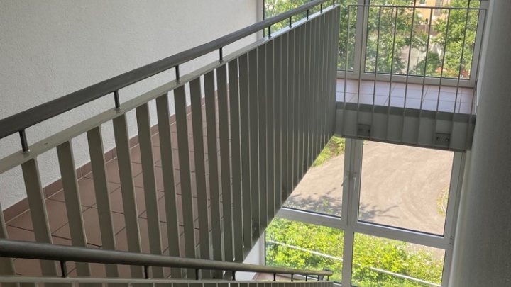 Renovierte 2-ZKB-Wohnung mit Stellplatz + Kellerraum