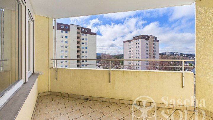 Helle 4ZKB Wohnung in Dudweiler mit Südwest-Loggia, Garage und Weitblick - bezugsbereit