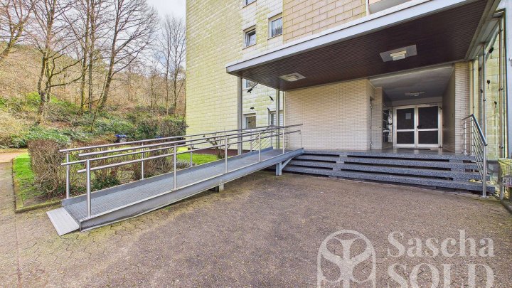 Helle 4ZKB Wohnung in Dudweiler mit Südwest-Loggia, Garage und Weitblick - bezugsbereit