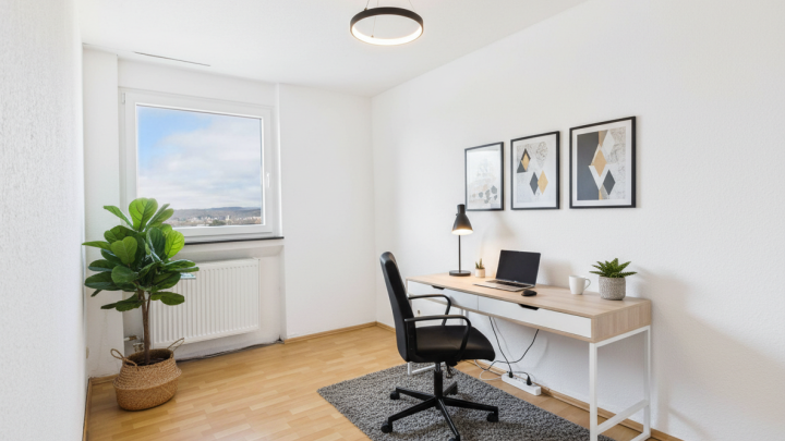 Helle 4ZKB Wohnung in Dudweiler mit Südwest-Loggia, Garage und Weitblick - bezugsbereit