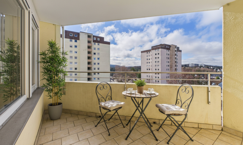 Helle 4ZKB Wohnung mit Weitblick - Südwest-Loggia und Garage - in Dudweiler