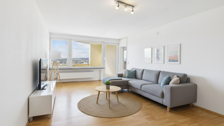 Helle 4ZKB Wohnung in Dudweiler mit Südwest-Loggia, Garage und Weitblick - bezugsbereit