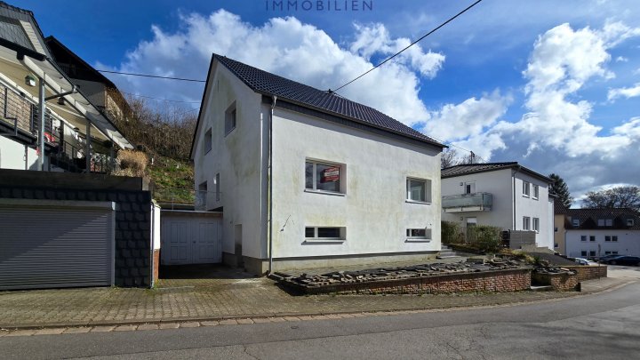 Umfangreich modernisiertes Einfamilienhaus in Lebach