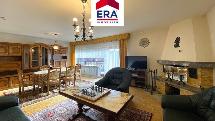 EINFAMILIENHAUS MIT EINLIEGERWOHNUNG, RUHIGE LAGE, GROSSROSSELN/KARLSBRUNN