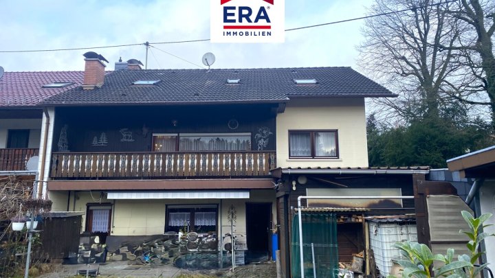 EINFAMILIENHAUS MIT EINLIEGERWOHNUNG, RUHIGE LAGE, GROSSROSSELN/KARLSBRUNN