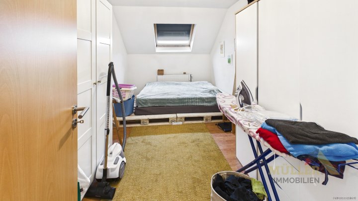 Gepflegtes Reihenmittelhaus in Schmelz mit Garten