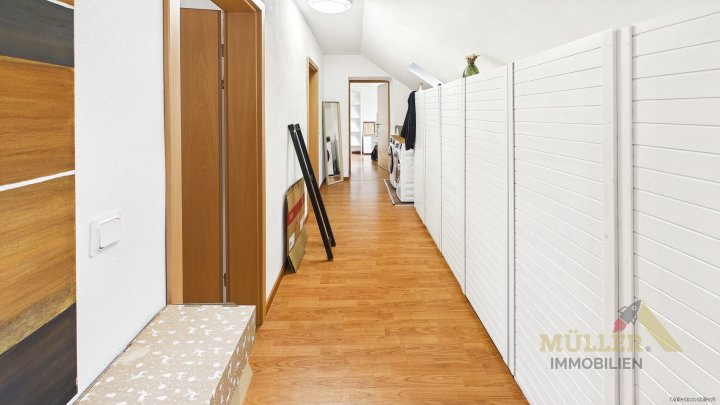 Gepflegtes Reihenmittelhaus in Schmelz mit Garten