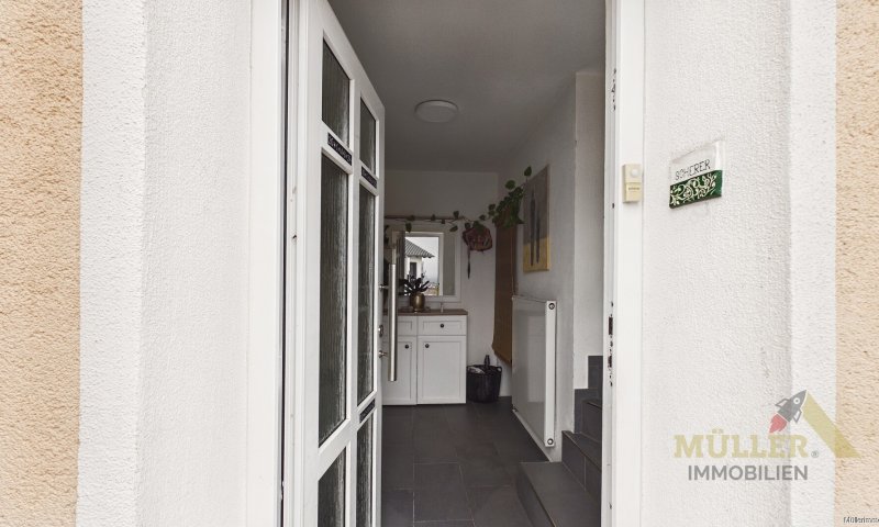 Gepflegtes Reihenmittelhaus in Schmelz mit Garten