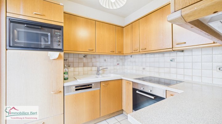 SCHWEMLINGEN: WOHNHAUS MIT GARTEN IN TOP-LAGE!