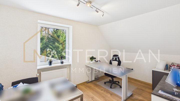 Einfamilienhaus mit Waldrandlage. Großzügiges Wohnen mit vielseitigem Nutzungspotenzial