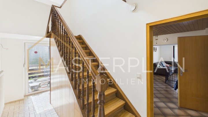 Einfamilienhaus mit Waldrandlage. Großzügiges Wohnen mit vielseitigem Nutzungspotenzial