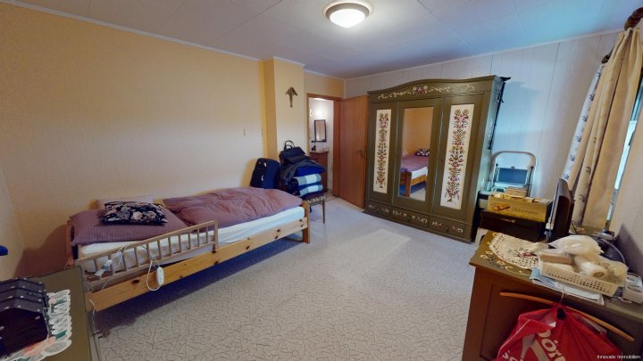 Gepflegtes Zweifamilienhaus in ruhiger Nebenstraße von Püttlingen