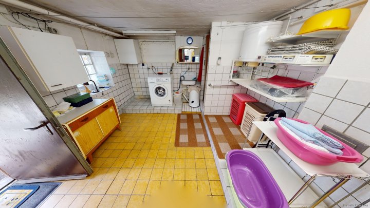 Gepflegtes Zweifamilienhaus in ruhiger Nebenstraße von Püttlingen