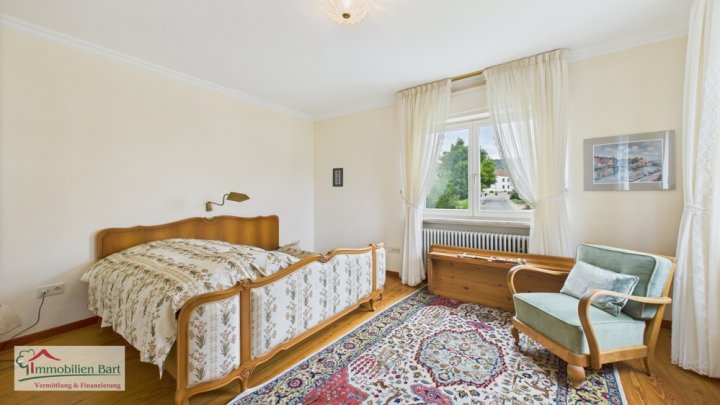 GRENZE LUXEMBURG: VILLA MIT CHARM IN TOP LAGE!