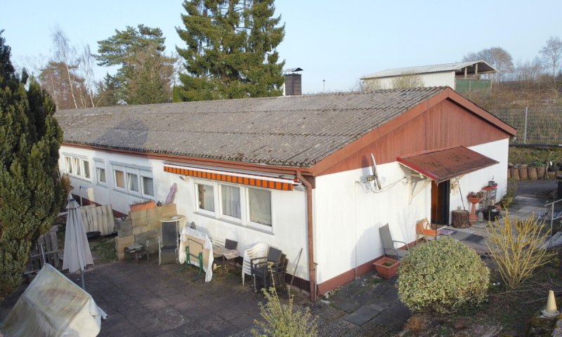Bungalow-Doppelhaushälfte mit ca. 200 m² Wohnfläche auf einer Ebene