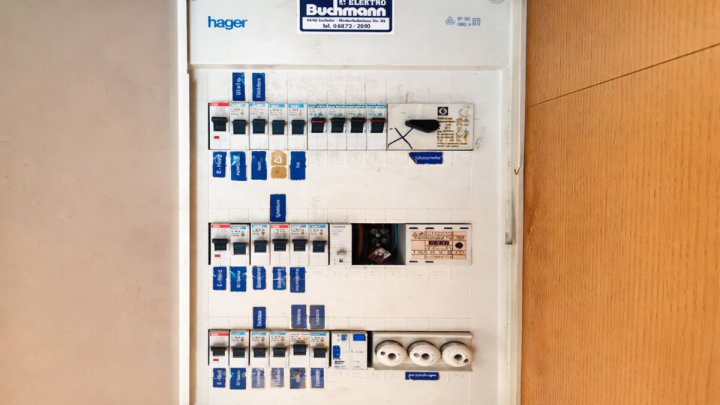 Bungalow-Doppelhaushälfte mit ca. 200 m² Wohnfläche auf einer Ebene